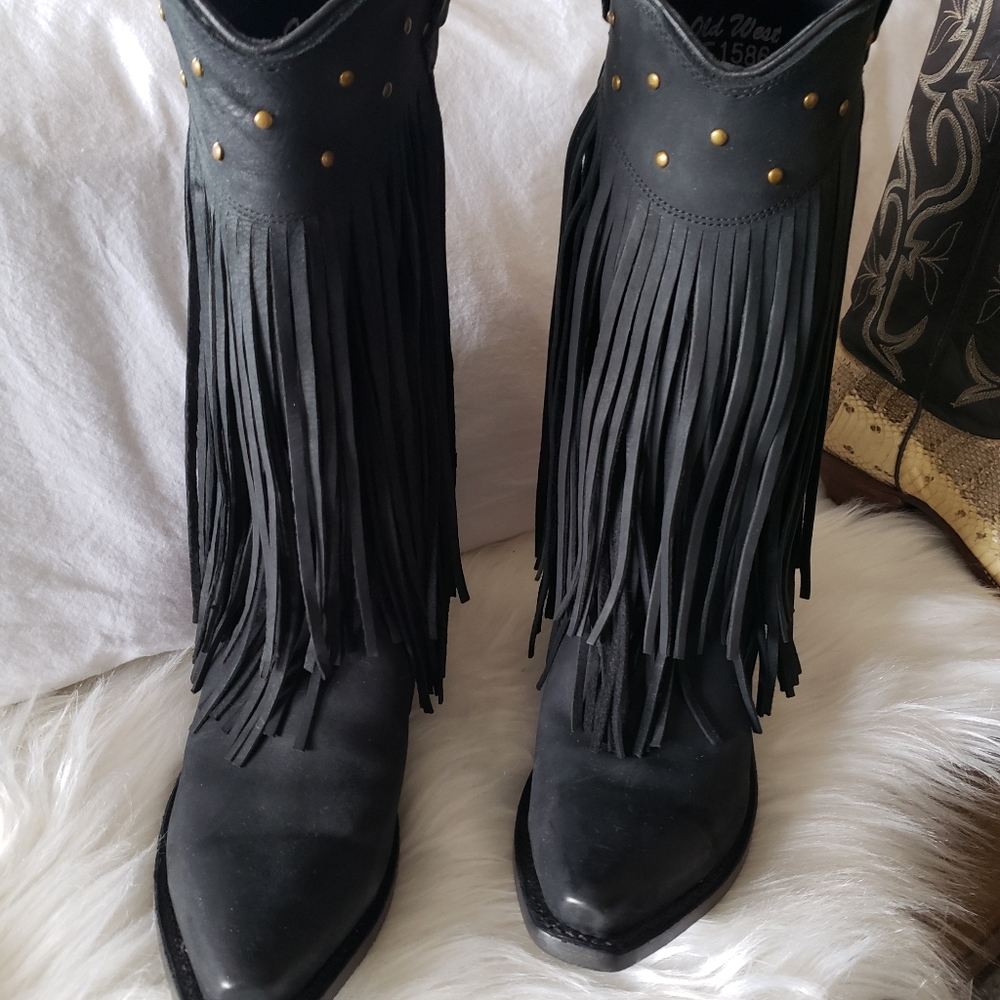 Old West cowboy boots
